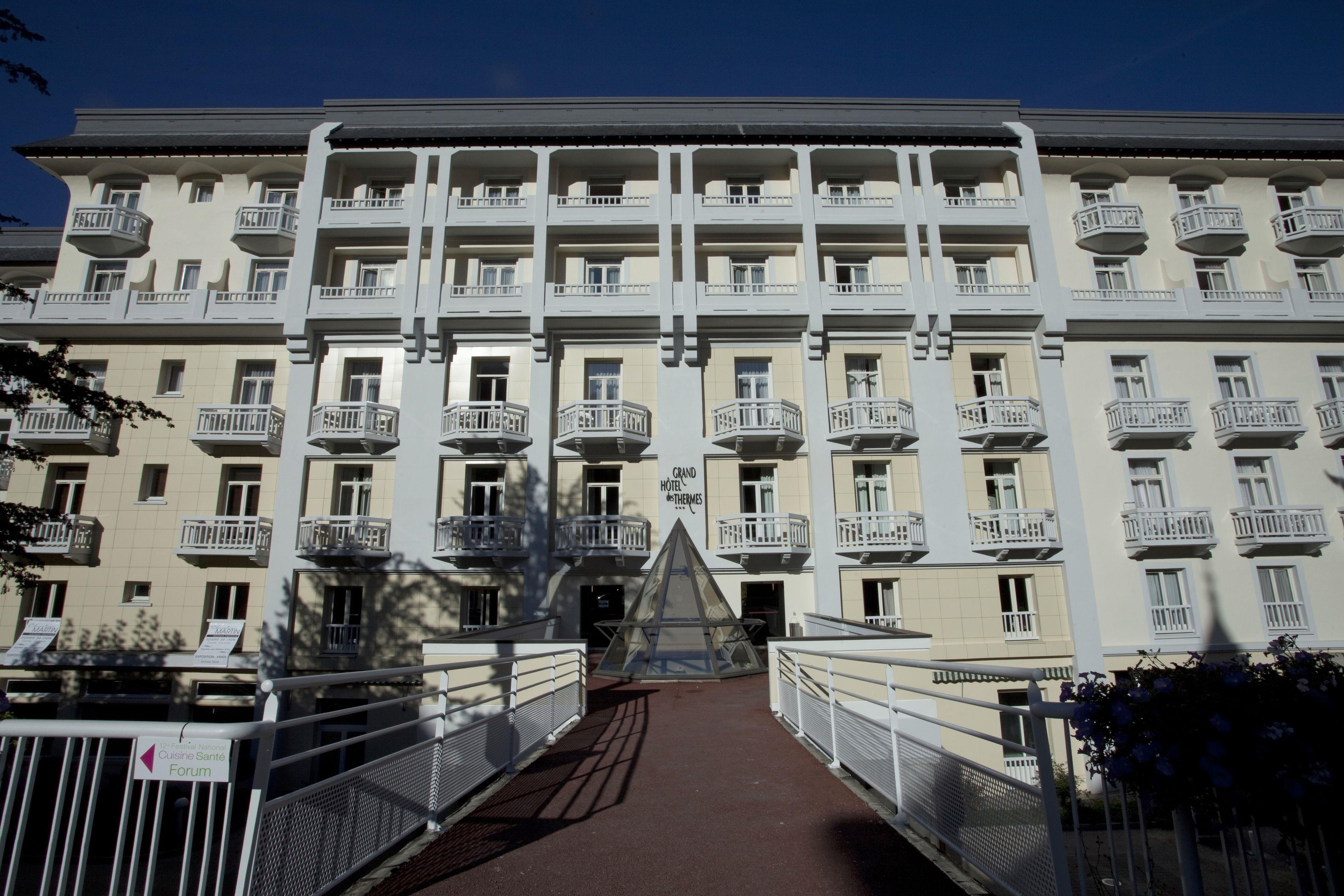 Mercure Brides Les Bains Grand Hôtel des Thermes Exterior foto